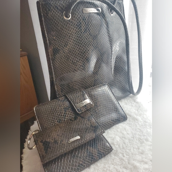 Nine West Handbag and Wallets - Picture 1 of 7